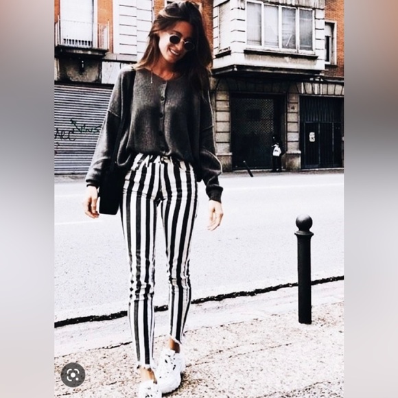 Hudson Jeans size 29 - Picture 11 of 11